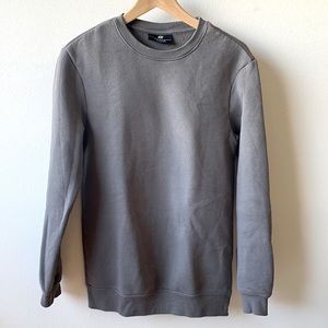 Men’s H&M sweatshirt
